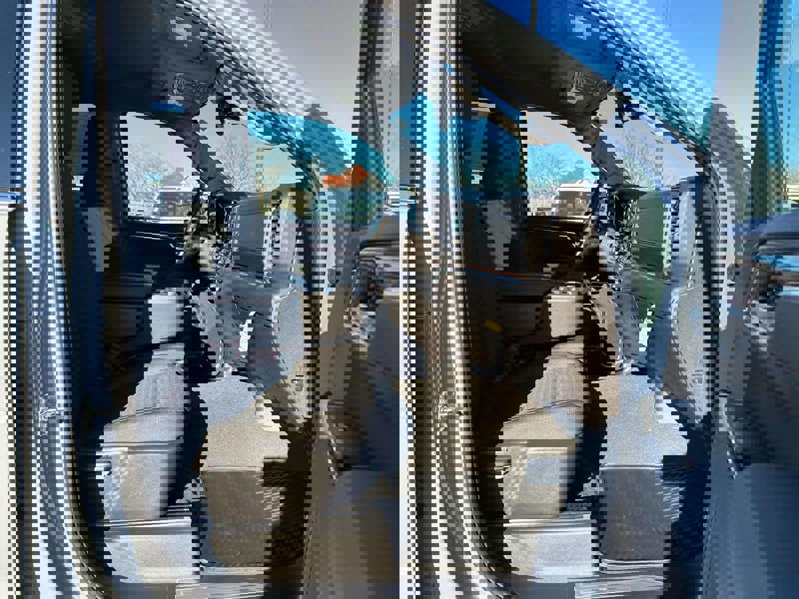 New 2025 GMC Sierra 1500 SLE w/ Preferred Package image 21