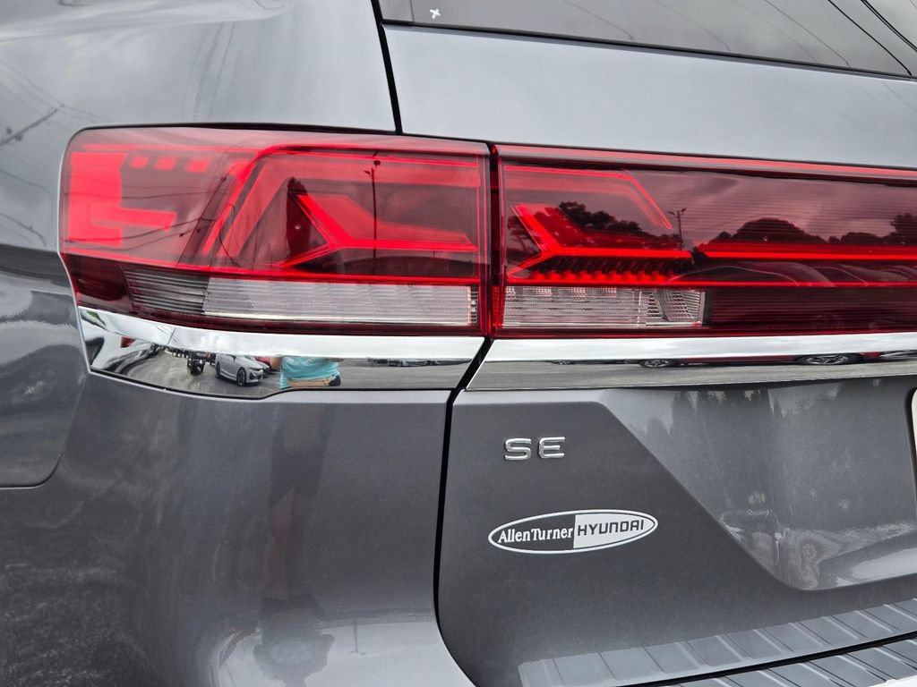 Used 2025 Volkswagen Atlas SE FWD image 7