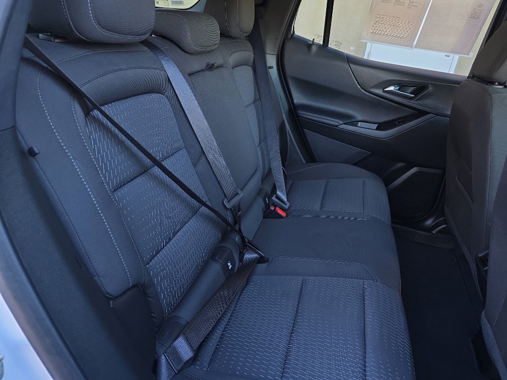 Used 2025 Chevrolet Equinox LT image 26