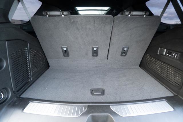 Used 2023 Chevrolet Tahoe Z71 w/ Luxury Package image 34