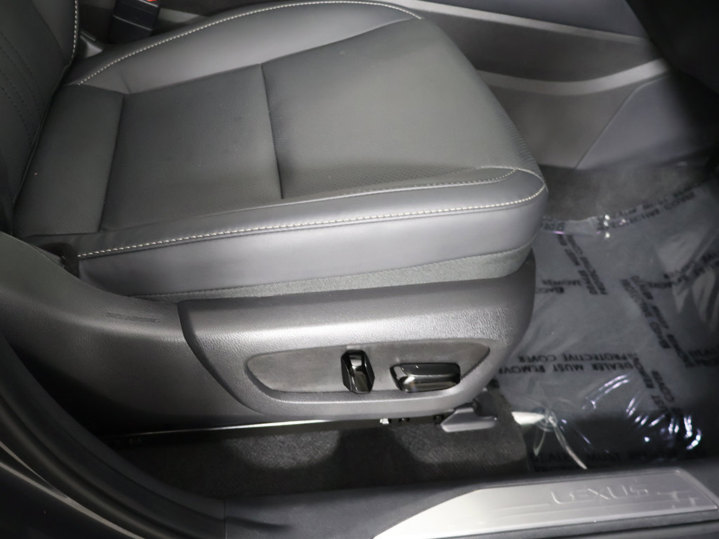 Used 2025 Lexus NX 350 AWD w/ Accessory Package (2T) image 34