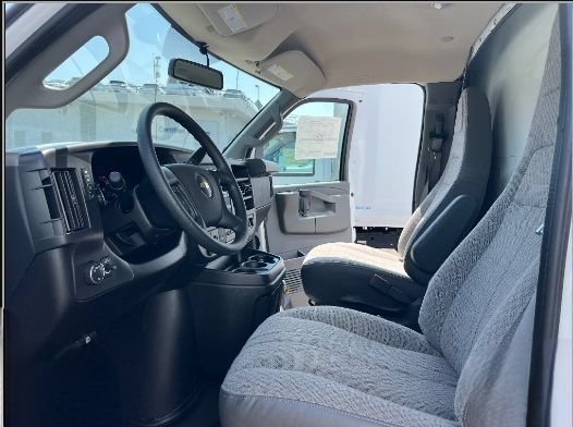 New 2025 Chevrolet Express 4500 Extended w/ Power Convenience Package RWD image 7