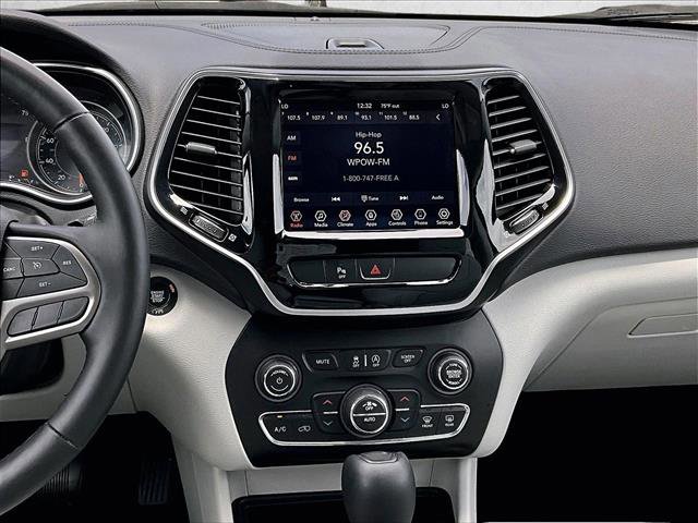 Used 2019 Jeep Cherokee Limited FWD image 8