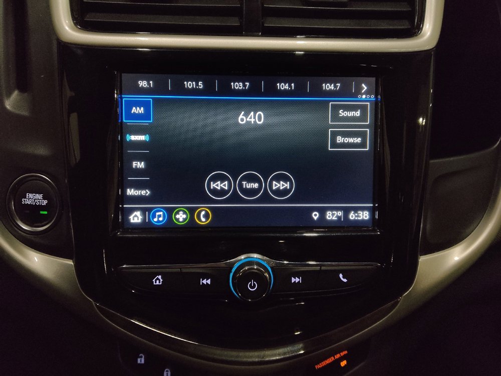 Used 2018 Chevrolet Sonic Premier FWD image 25