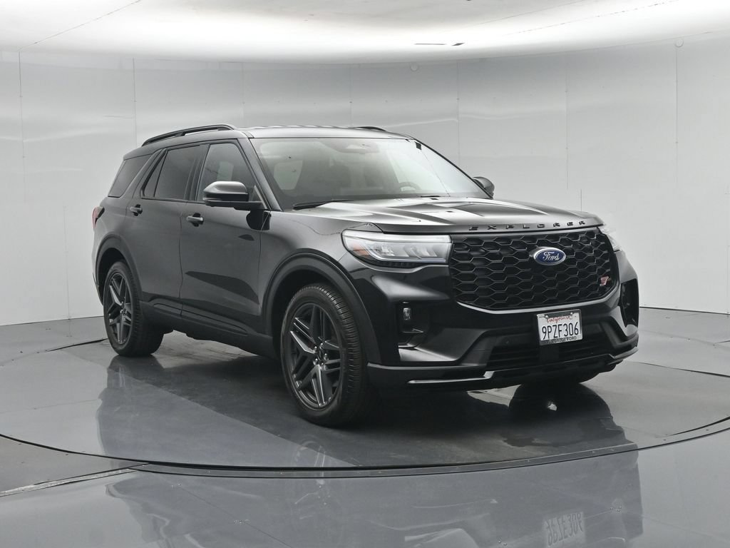 Used 2025 Ford Explorer ST RWD image 59