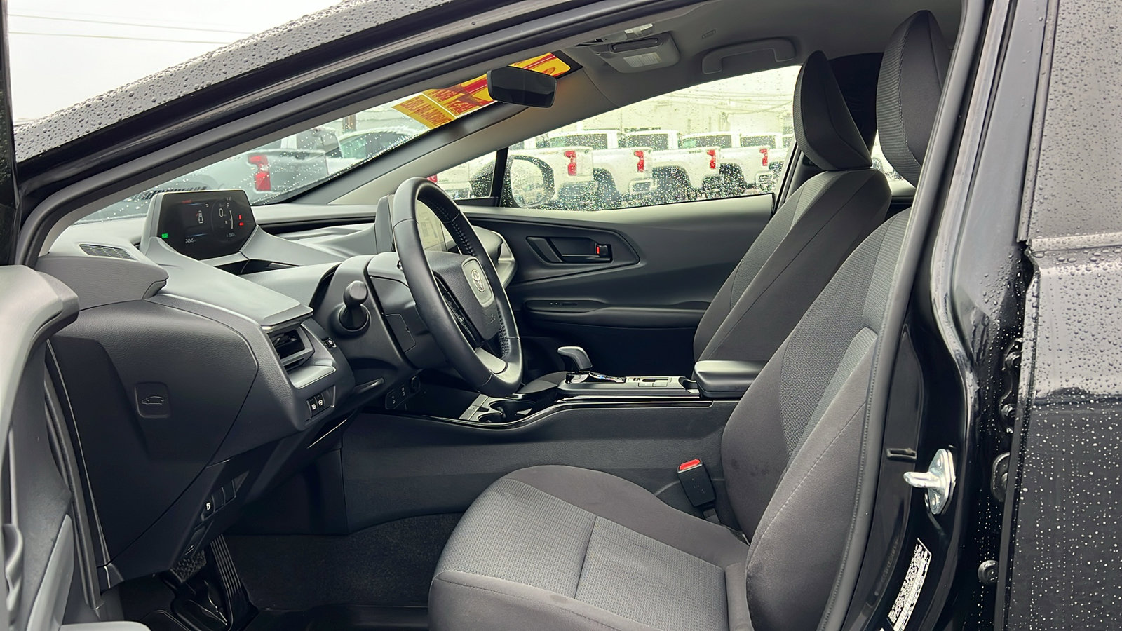 Used 2024 Toyota Prius LE image 28