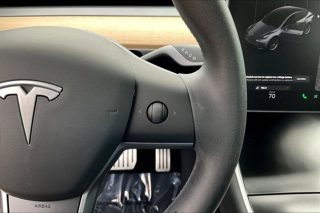 Used 2020 Tesla Model Y Long Range image 12