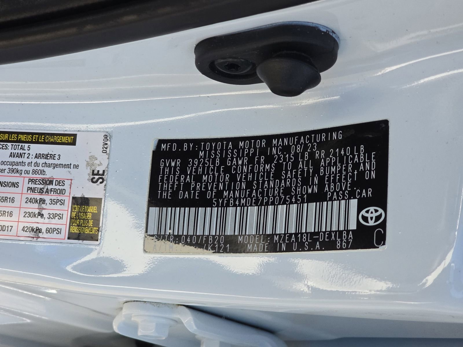 Used 2023 Toyota Corolla LE image 38