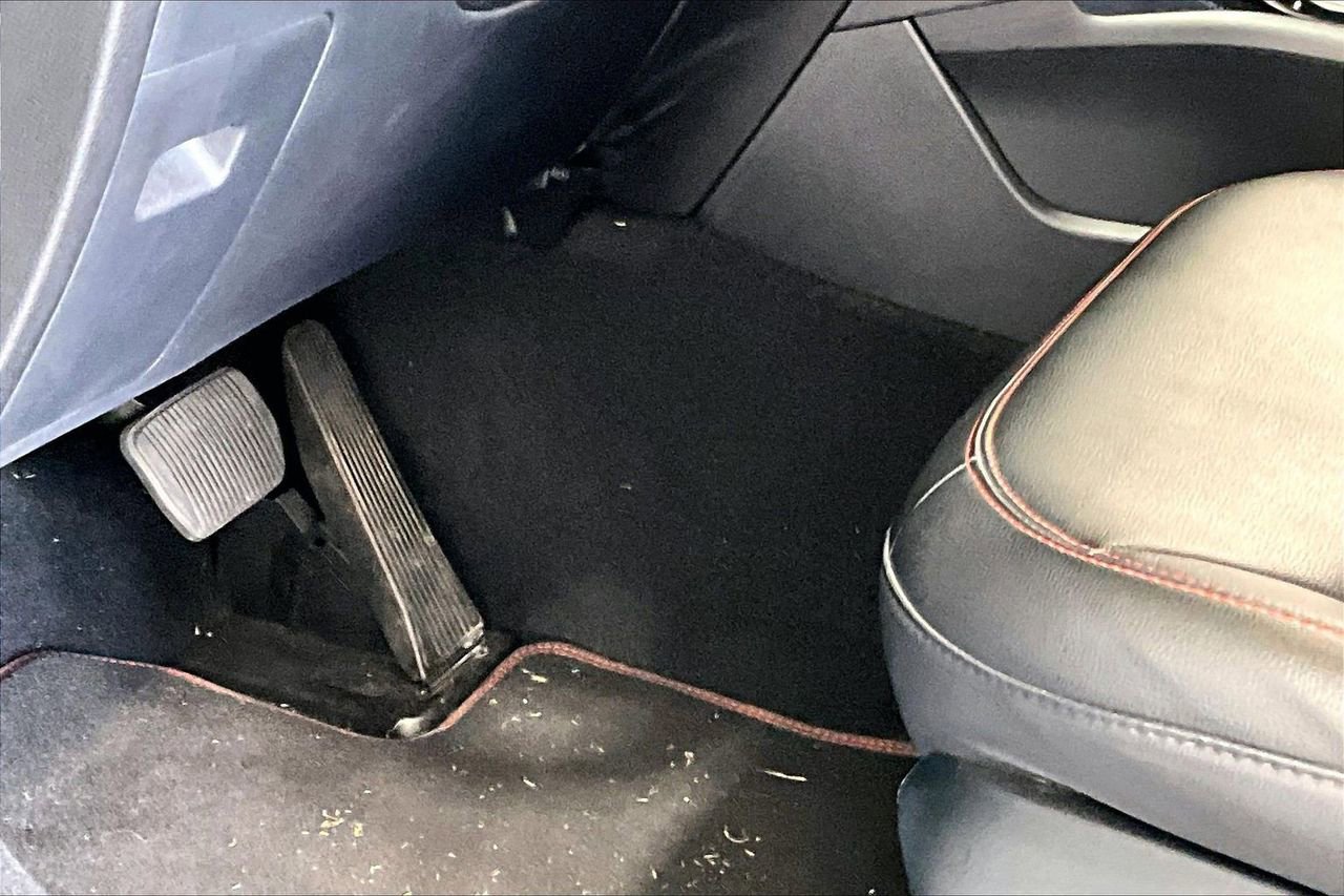 Used 2023 Ford Explorer ST-Line w/ Class IV Trailer Tow Package image 22