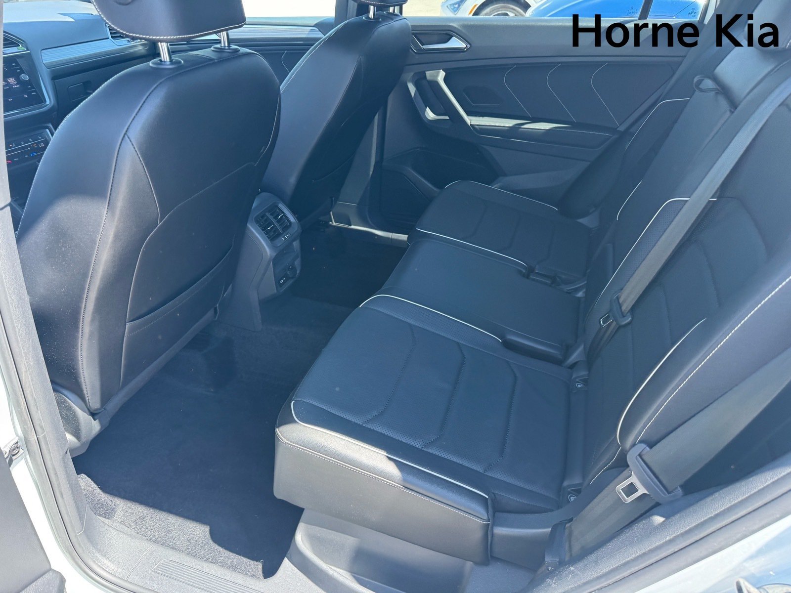 Used 2022 Volkswagen Tiguan SEL R-Line AWD/4WD image 12