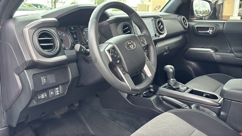 Used 2022 Toyota Tacoma TRD Sport image 26