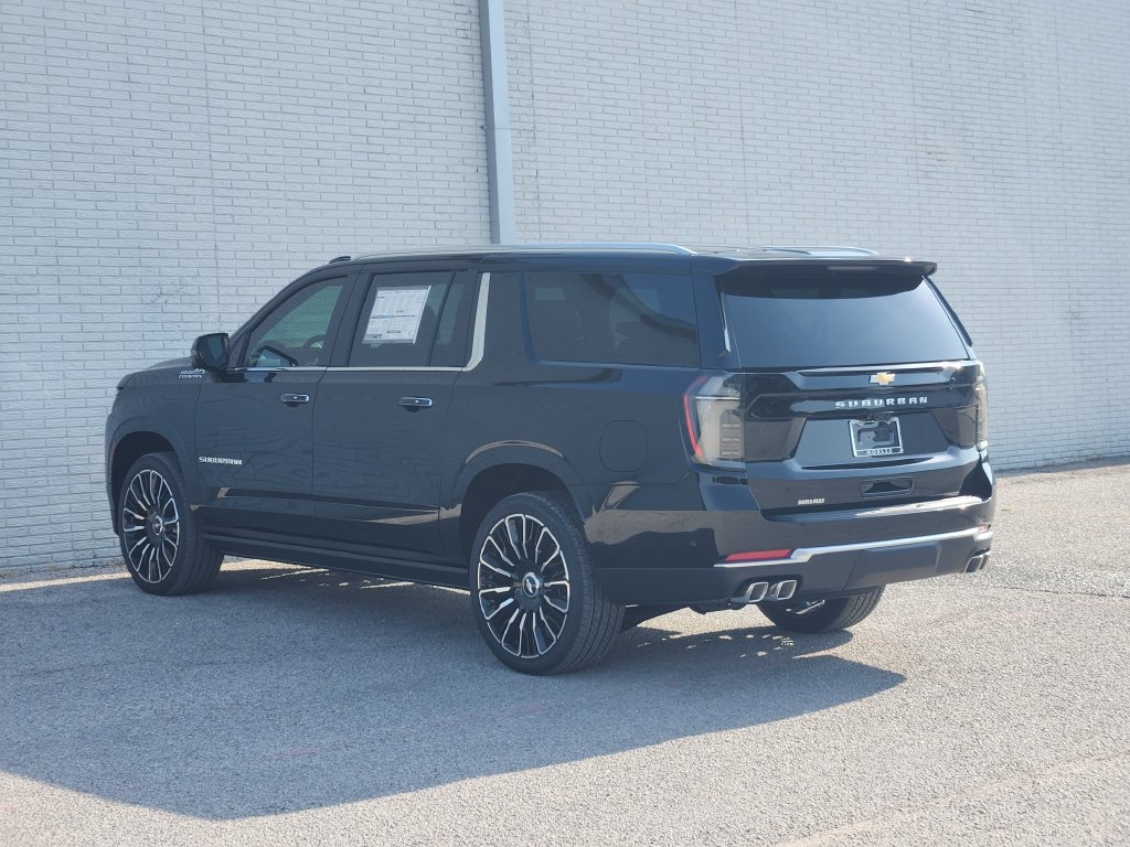 New 2026 Chevrolet Suburban High Country AWD/4WD image 3