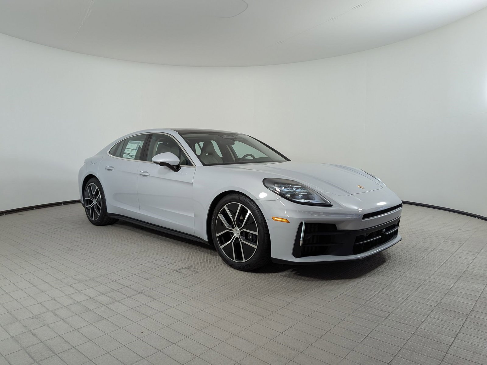 New 2026 Porsche Panamera image 6