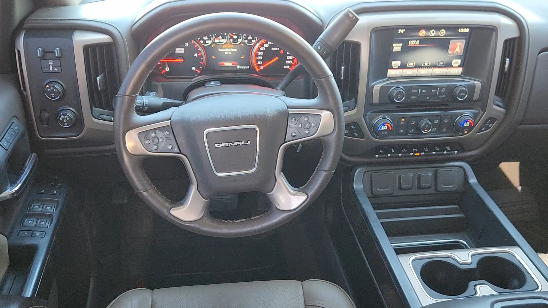 Used 2015 GMC Sierra 2500 Denali w/ Duramax Plus Package AWD/4WD image 32