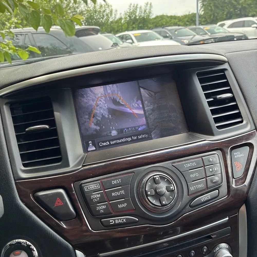 Used 2014 Nissan Pathfinder Platinum w/ Platinum Premium Package AWD/4WD image 25