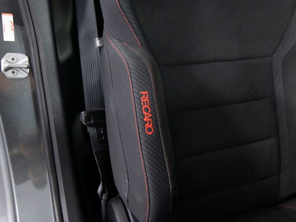 Used 2016 Ford Mustang Shelby GT350R w/ GT350R Equipment Group 920A image 37