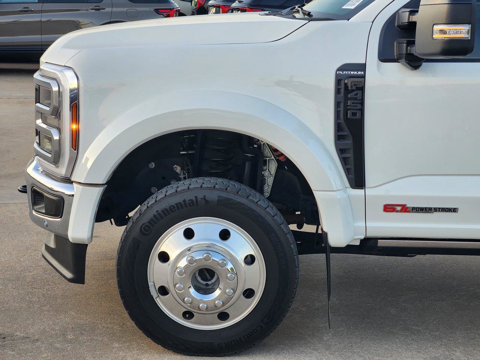 Certified 2025 Ford F450 Platinum w/ FX4 Off-Road Package AWD/4WD image 7
