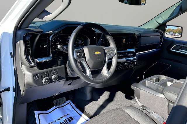 Used 2026 Chevrolet Silverado 1500 LT AWD/4WD image 14