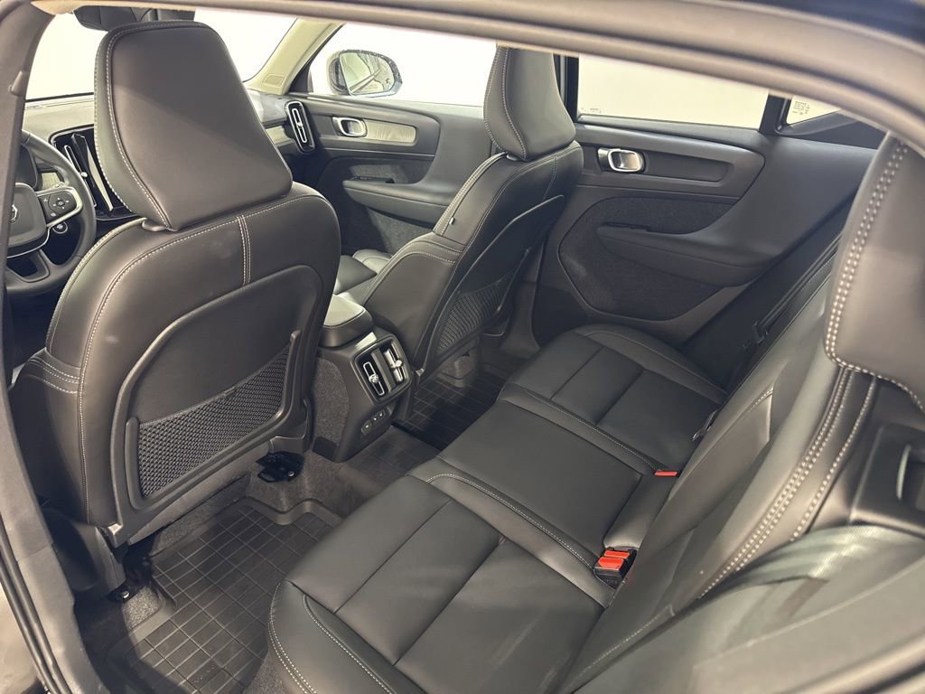 Used 2026 Volvo XC40 B5 Plus w/ Protection Package Premier image 21