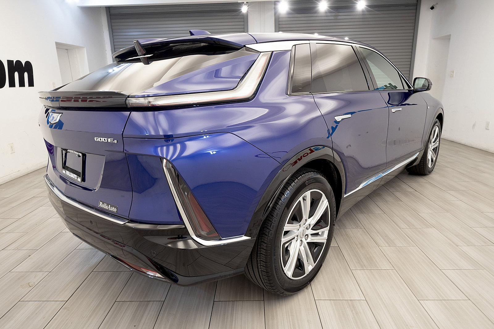 Used 2024 Cadillac Lyriq Tech AWD/4WD image 6