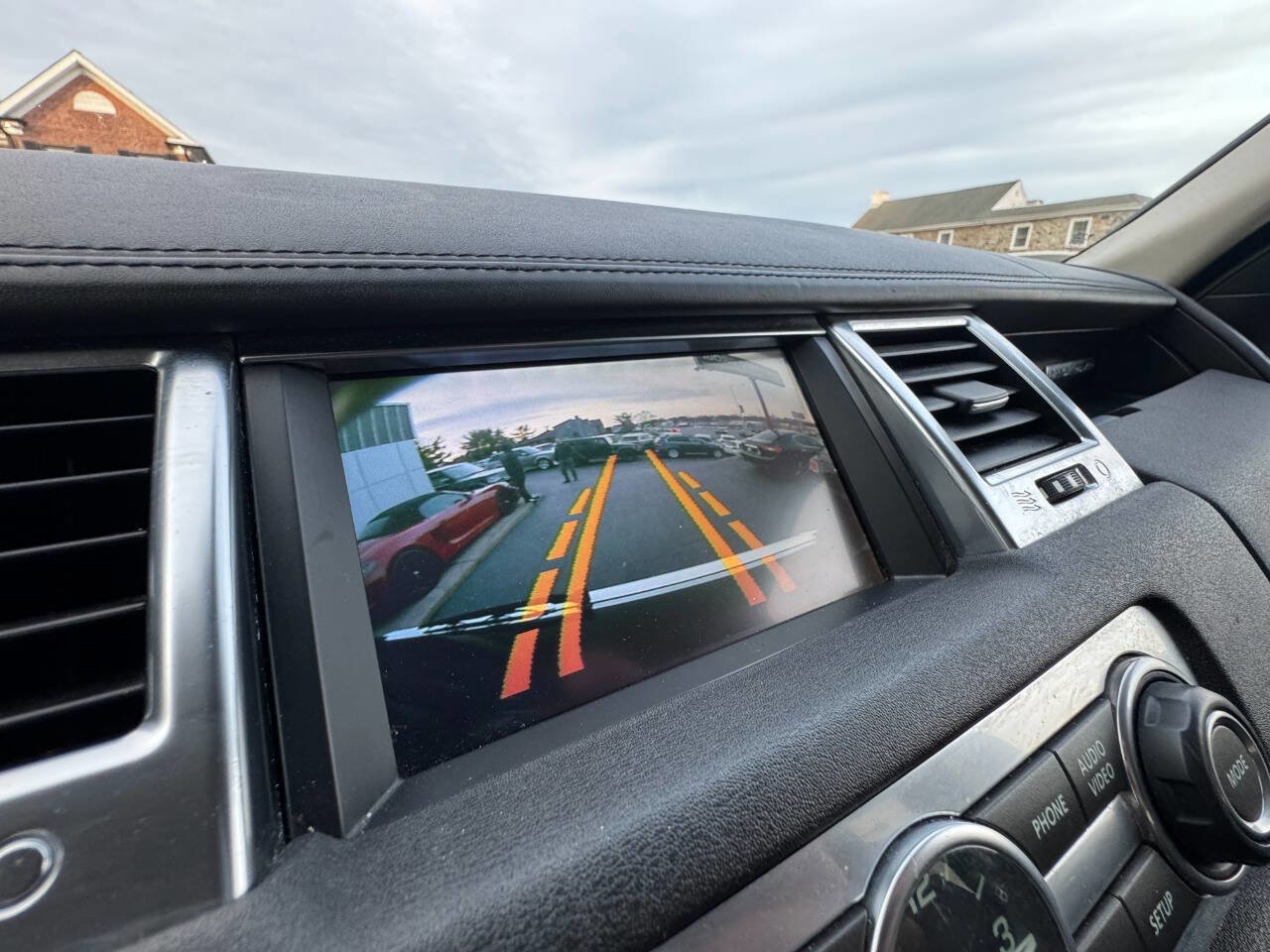 Used 2013 Land Rover Range Rover Sport HSE LUX image 24