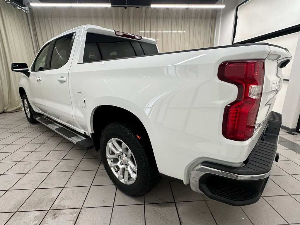 Used 2025 Chevrolet Silverado 1500 LT image 12