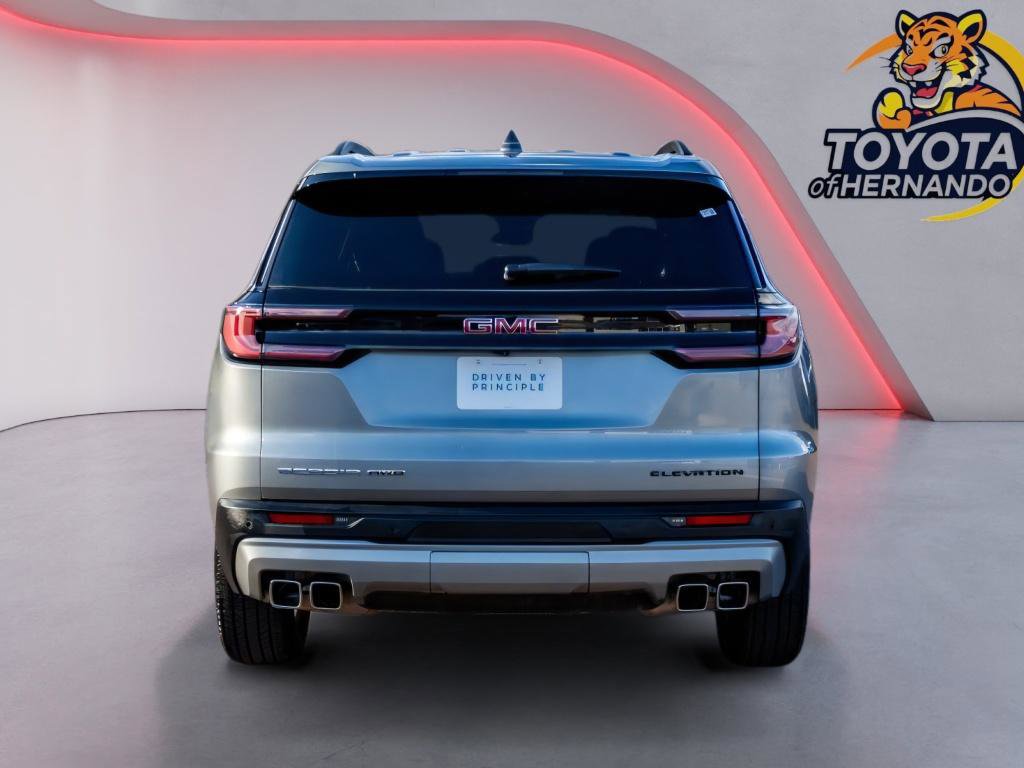 Used 2025 GMC Acadia Elevation image 6