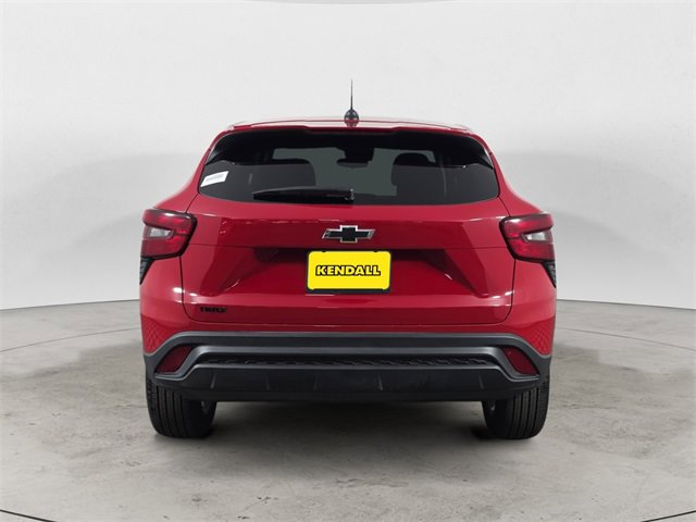 Used 2026 Chevrolet Trax LS w/ LS Convenience Package image 4