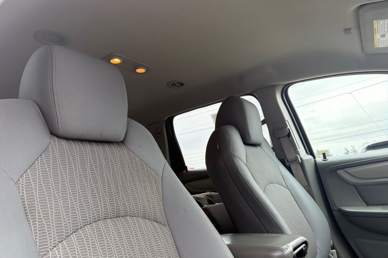 Used 2015 Chevrolet Traverse LS FWD image 19