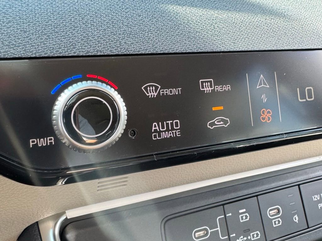 New 2026 Kia Carnival EX image 26