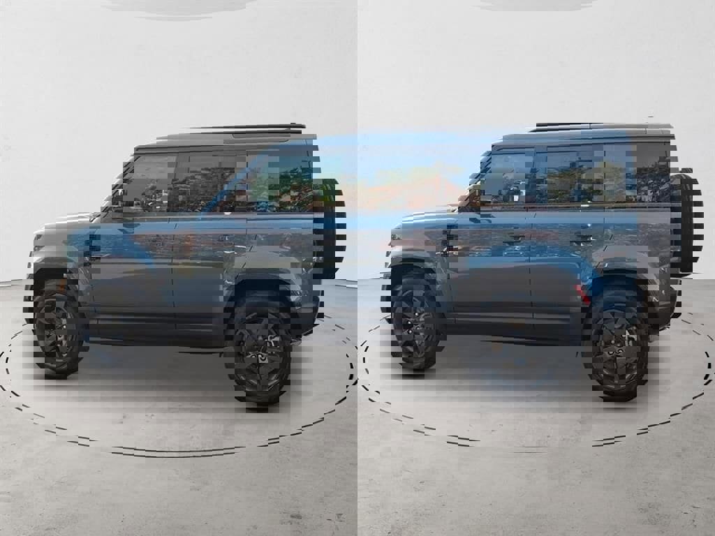 New 2026 Land Rover Defender 110 S image 8