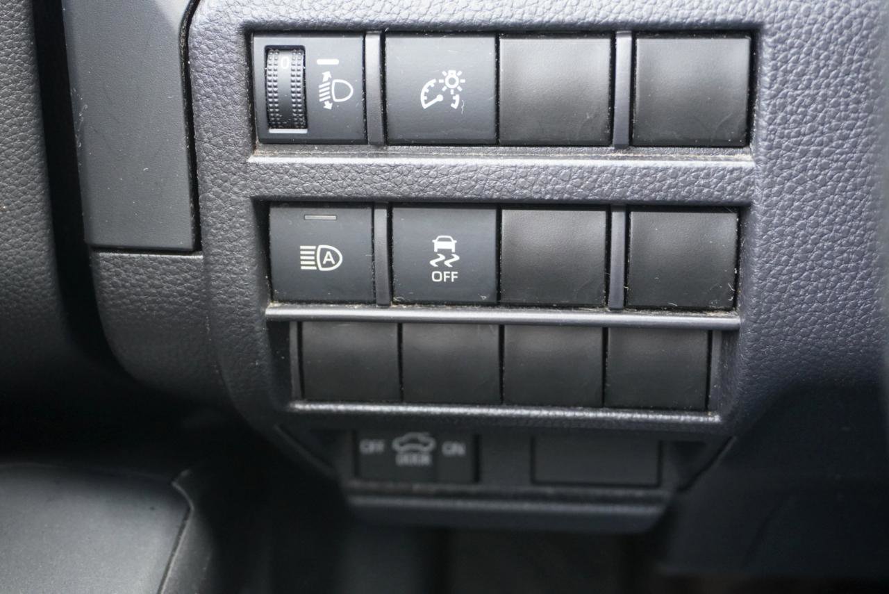 Used 2024 Toyota Tacoma SR RWD image 10