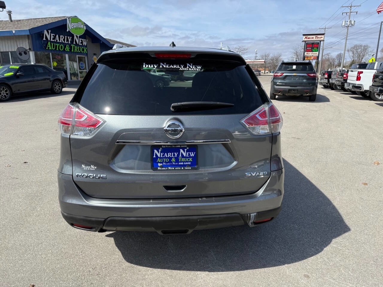 Used 2016 Nissan Rogue SV image 6