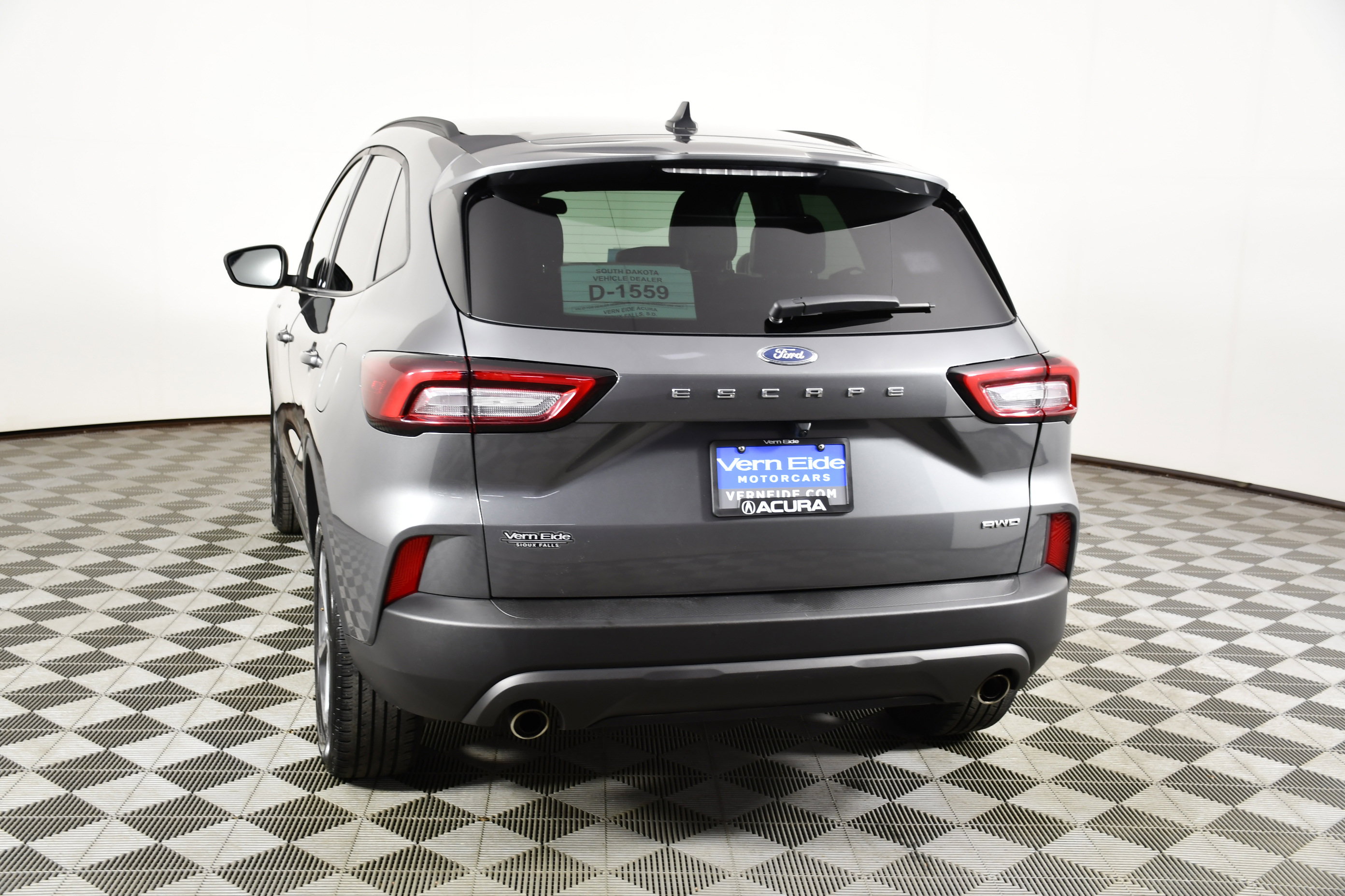 Used 2025 Ford Escape ST-Line image 7