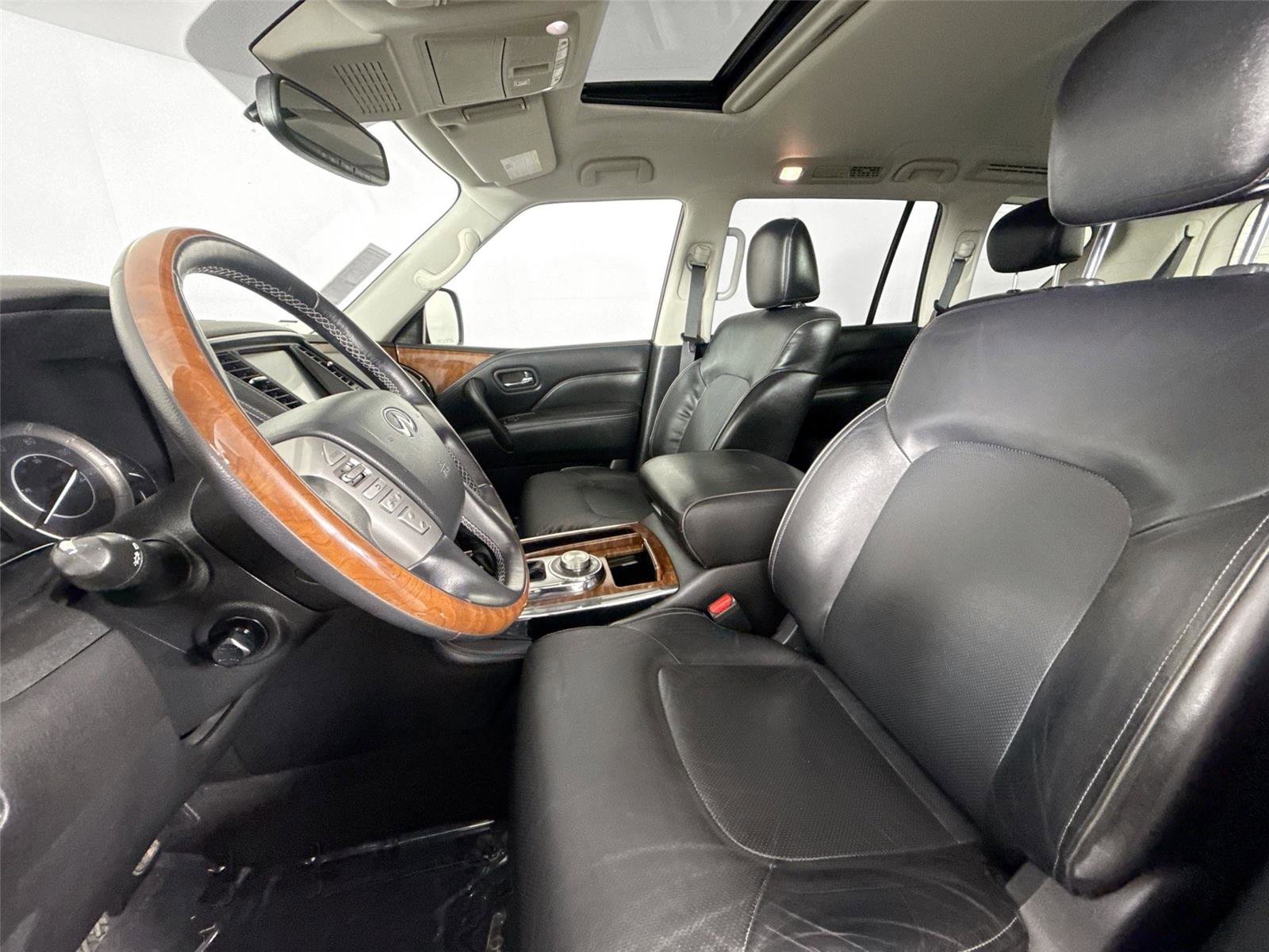 Used 2019 INFINITI QX80 Luxe image 3