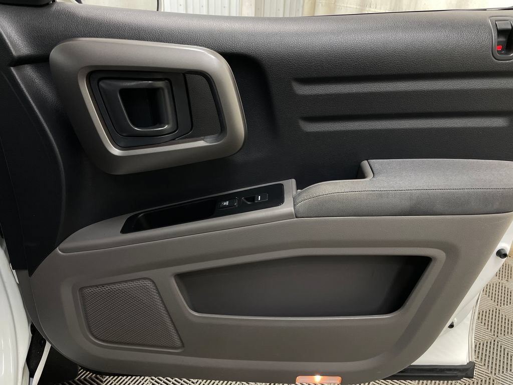 Used 2013 Honda Ridgeline RTS image 37