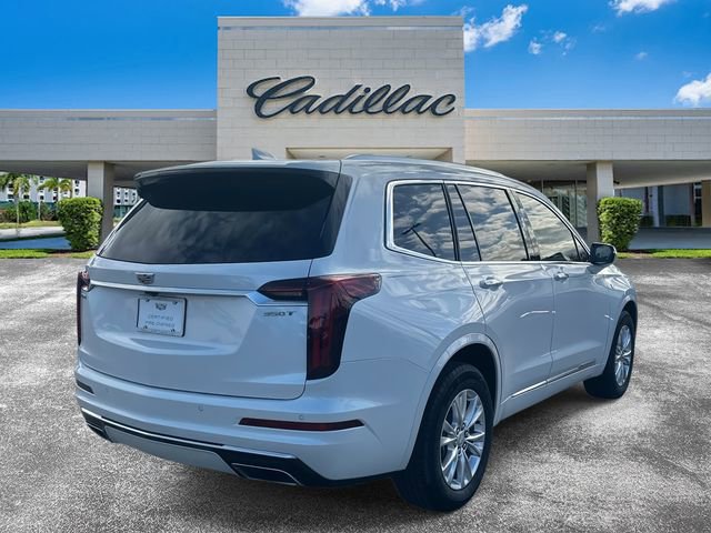 Certified 2025 Cadillac XT6 Luxury image 3