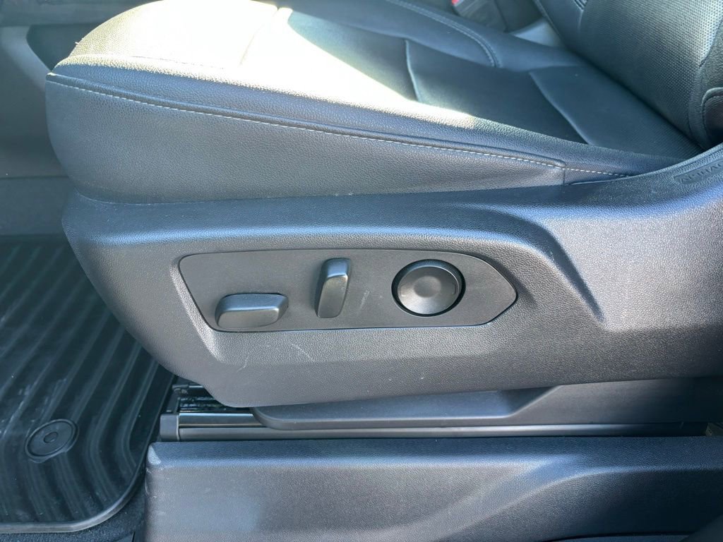 Used 2023 Chevrolet Silverado 1500 LTZ w/ Technology Package image 16