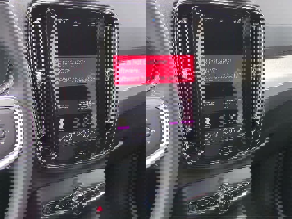 New 2026 Volvo XC40 B5 Ultra w/ Protection Package Premier image 28