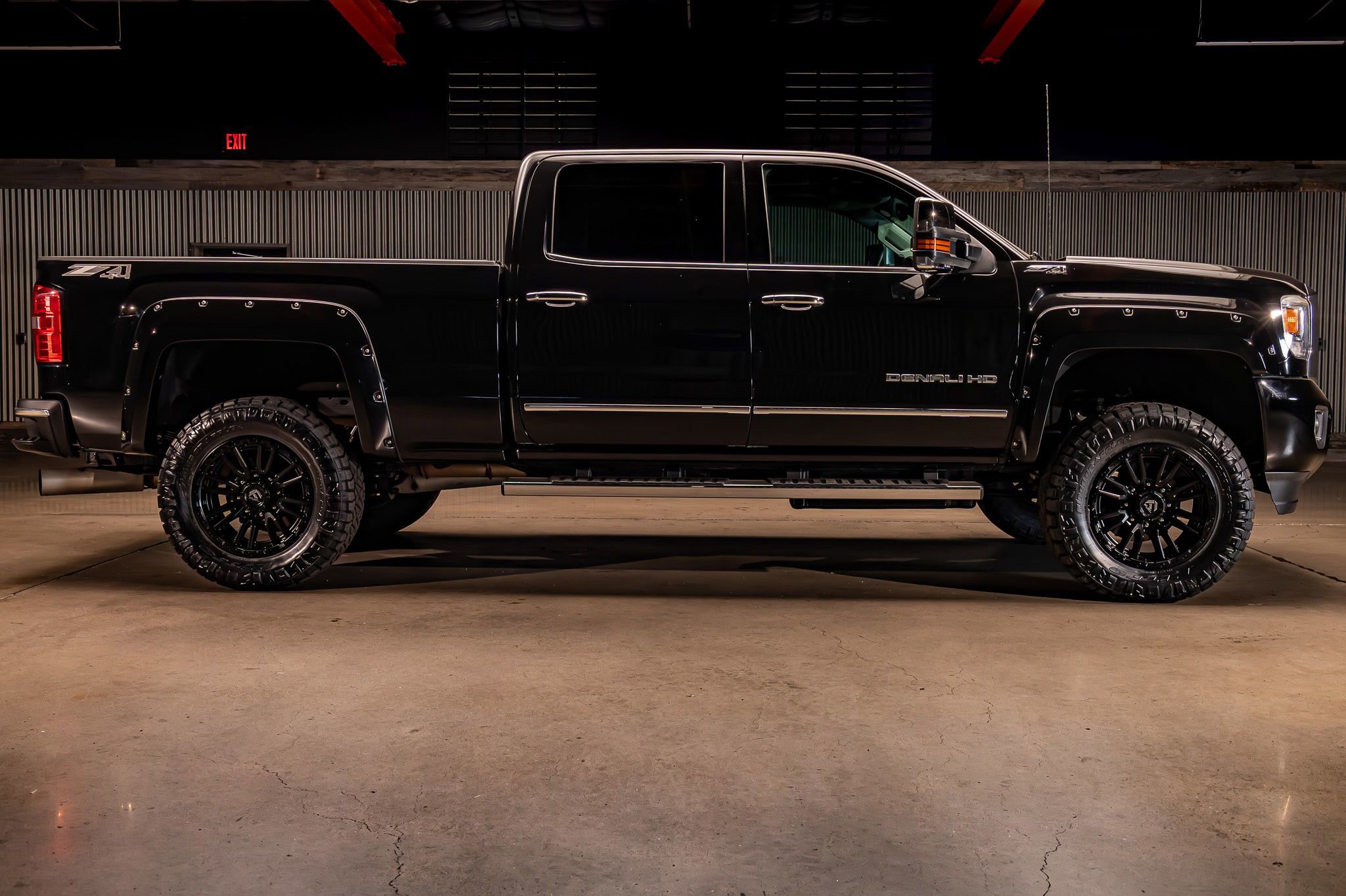 Used 2015 GMC Sierra 2500 Denali w/ Duramax Plus Package image 11
