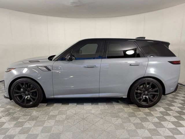 Used 2025 Land Rover Range Rover Sport SV Edition Two AWD/4WD image 3