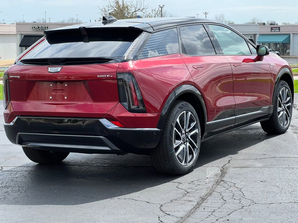 New 2026 Cadillac Optiq Sport 1 w/ LPO, Floor Liner Package AWD/4WD image 38