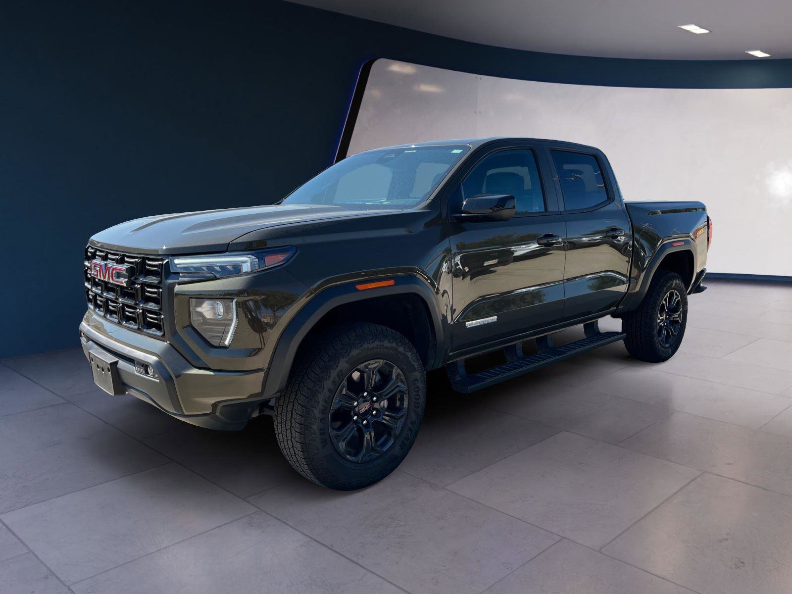 Used 2024 GMC Canyon Elevation w/ Elevation Premium Package
