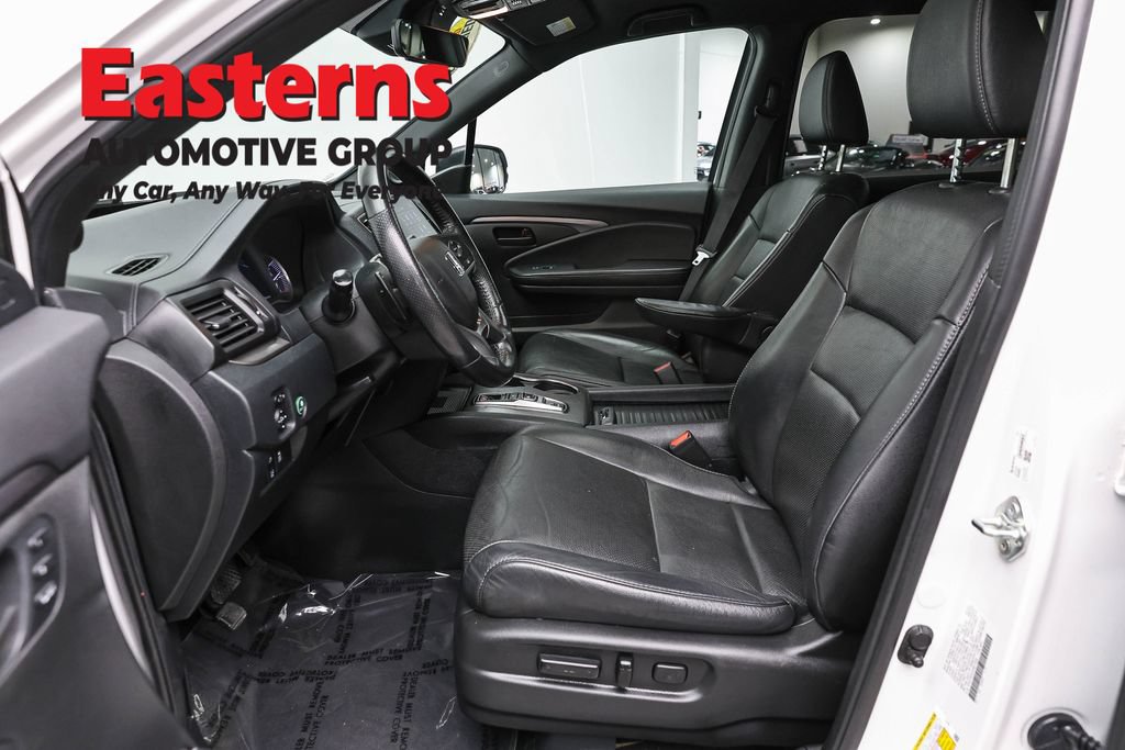 Used 2023 Honda Passport EX-L image 16