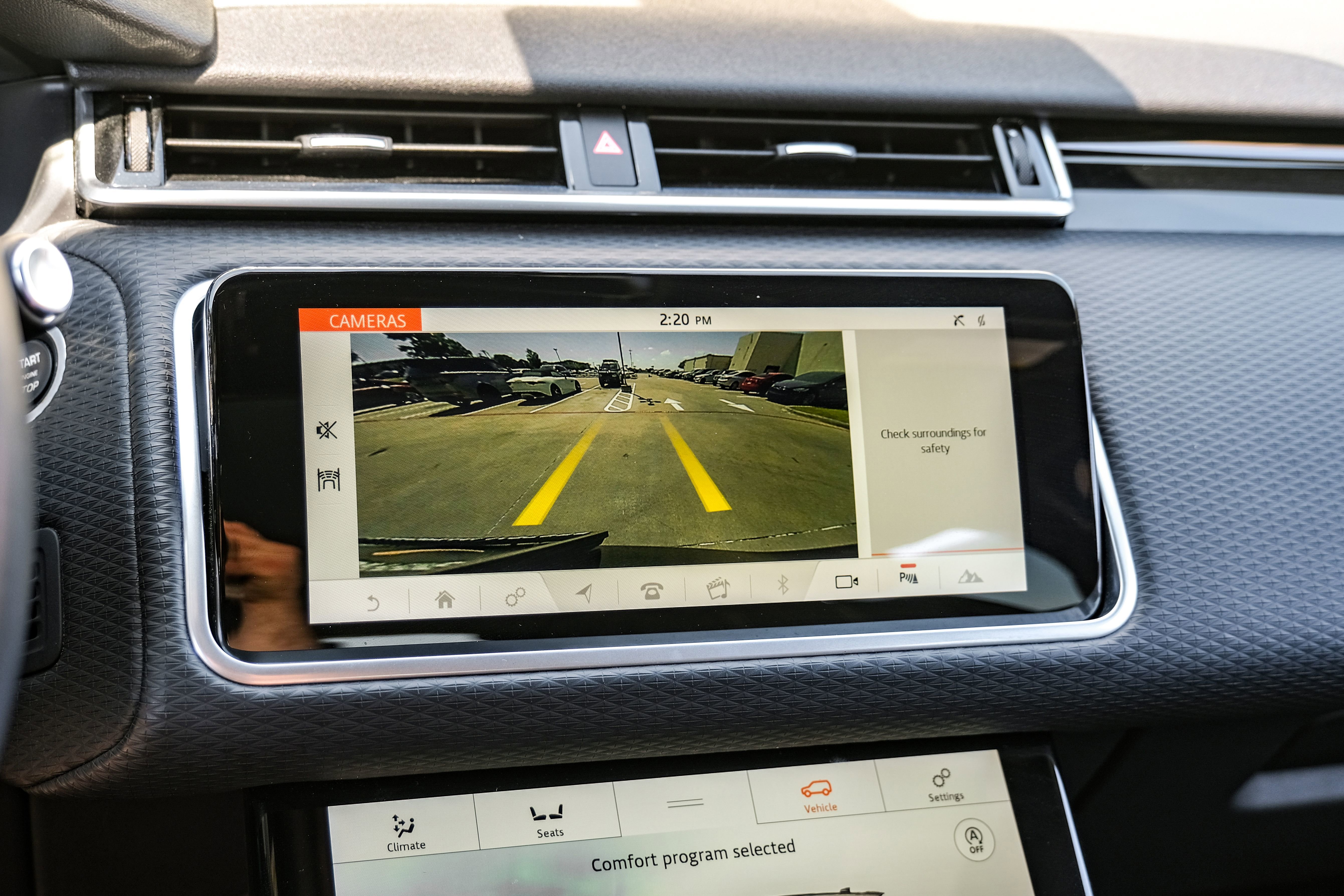 Used 2020 Land Rover Range Rover Velar R-Dynamic S AWD/4WD image 22