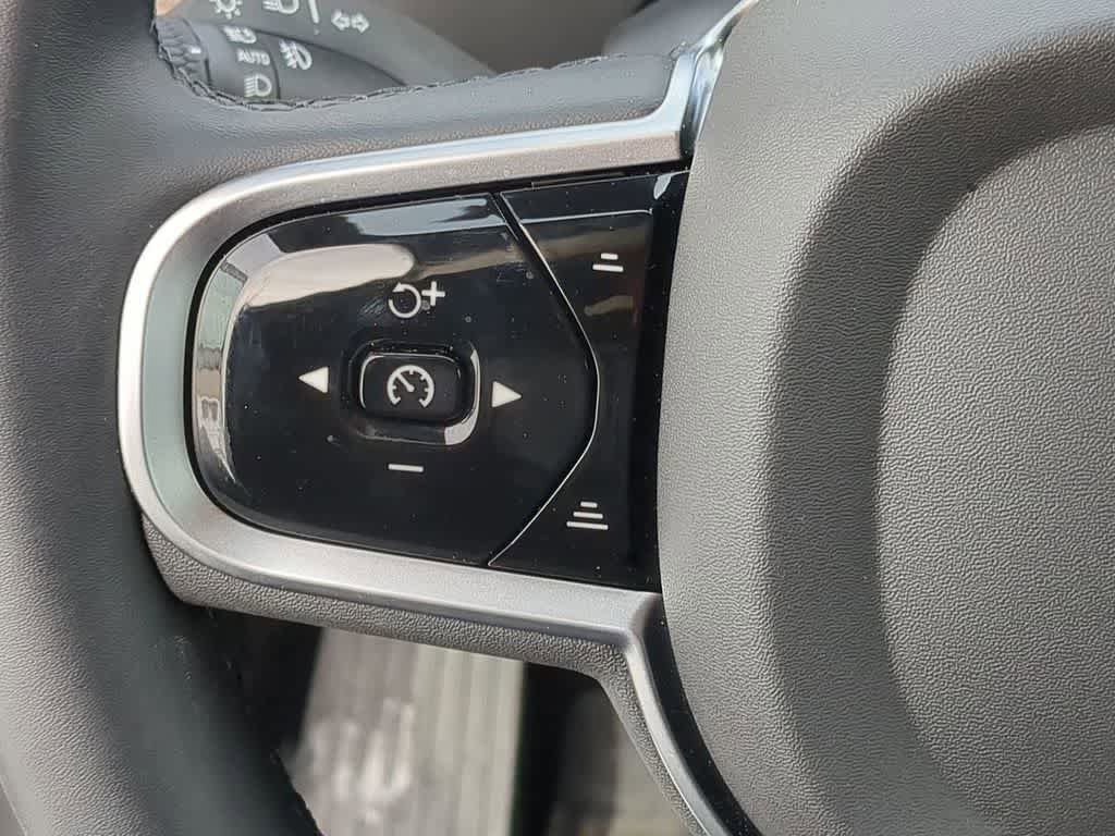 Certified 2026 Volvo XC90 B6 Plus w/ Protection Package Premier AWD/4WD image 22