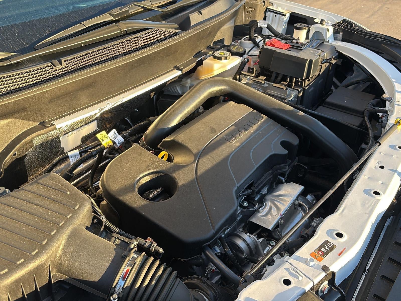 Used 2026 Chevrolet Equinox LT FWD image 32