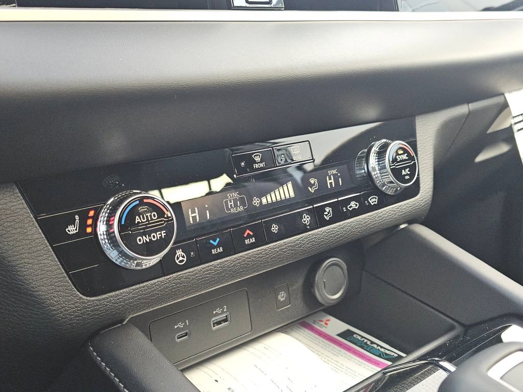 New 2025 Mitsubishi Outlander SEL Black Edition image 21