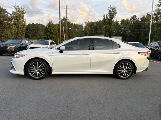 Used 2021 Toyota Camry XLE FWD image 6