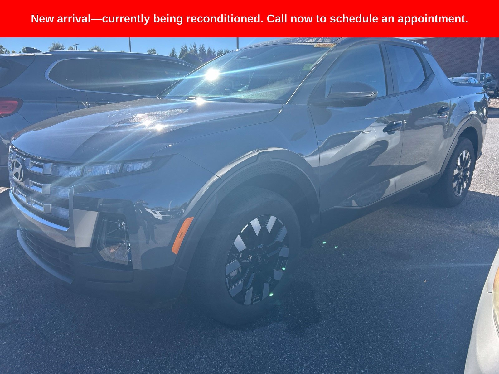 Used 2025 Hyundai Santa Cruz SE AWD/4WD image 4